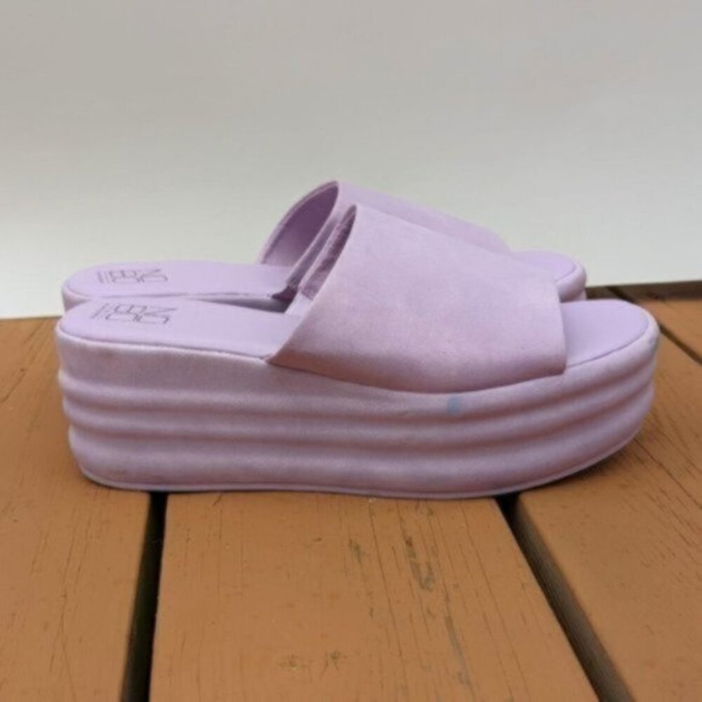 No Boundaries lilac foam platform wedge sandals